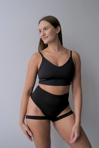 Pole Dance Cheeky Shorts with straps - black