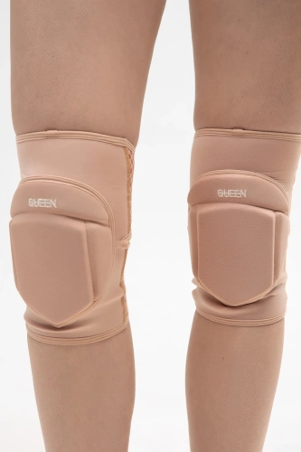 Grippy knee pads – Sleek Black (1) (1)